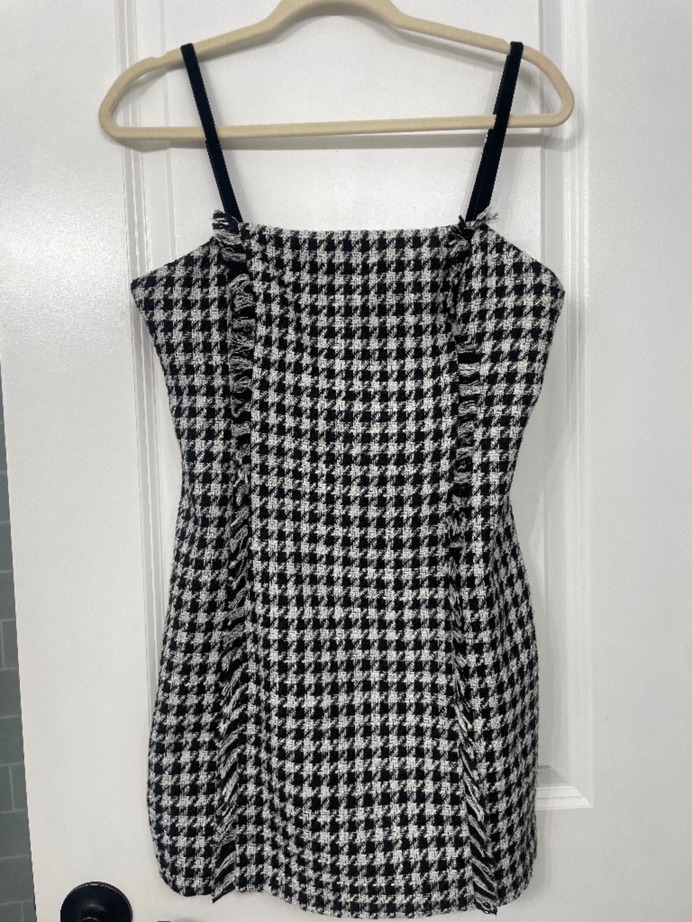 Forever 21 - Black and White Houndstooth Mini Dress, size Medium - Picture 1 of 7